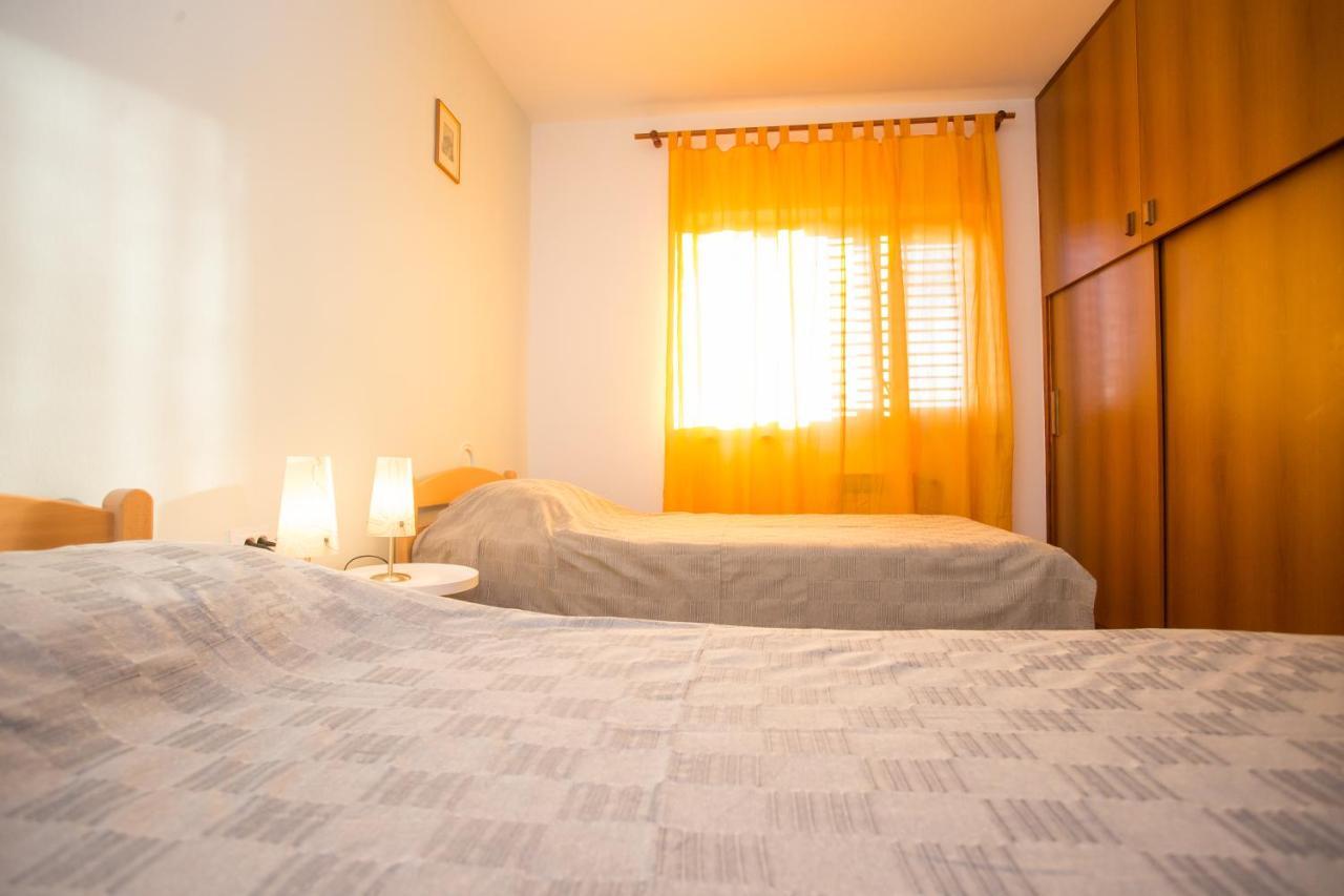 Apartman M&M Zminj Exterior photo