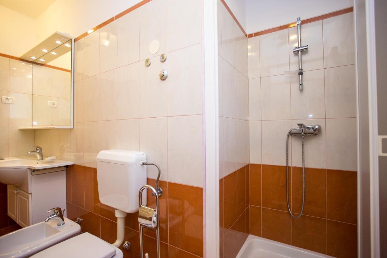 Apartman M&M Zminj Exterior photo